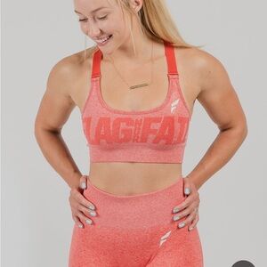 [Flag Nor Fail] NWT SEAMLESS SPORTS BRA - RED